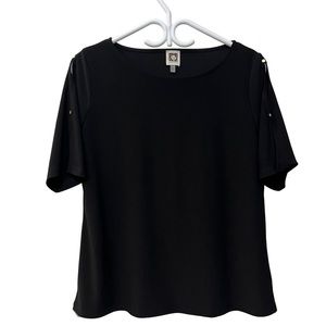 ‼️sold‼️ANNE KLEIN CLASSIC BLACK TOP WITH GOLD BUTTON DETAILS